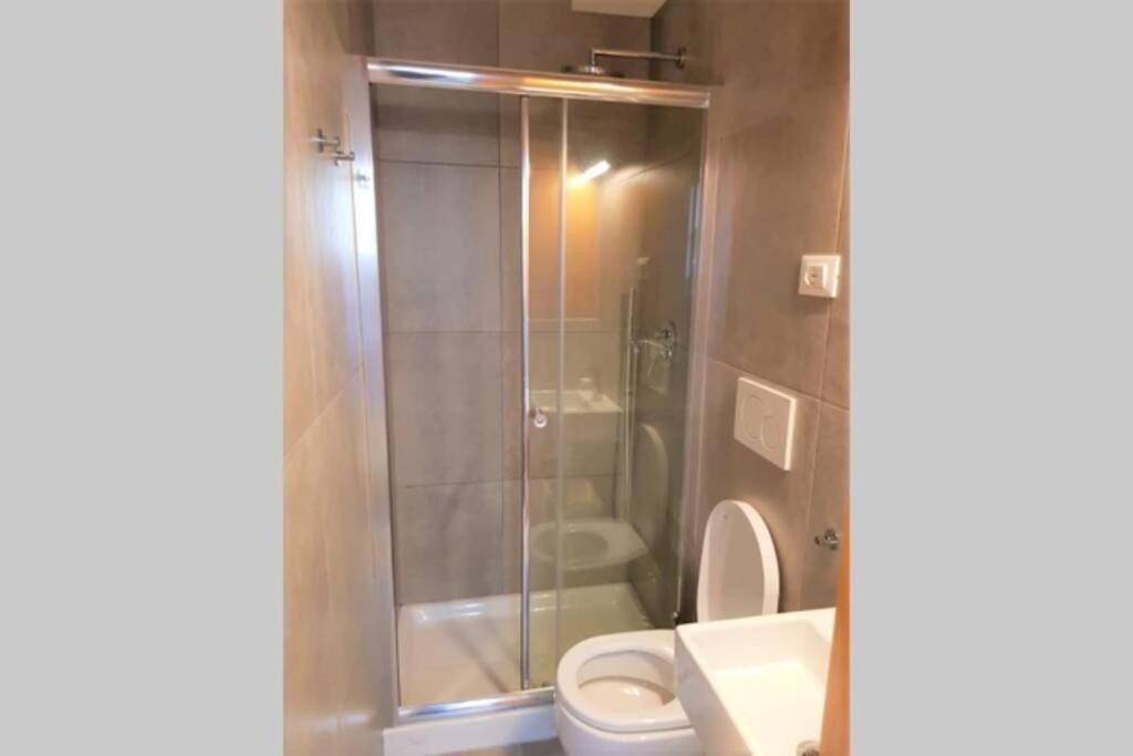 Tiny Apartment Триест Екстериор снимка